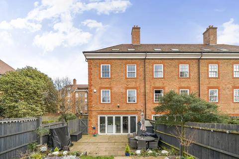 4 bedroom end of terrace house for sale, Ashridge Close,  Finchley,  N3