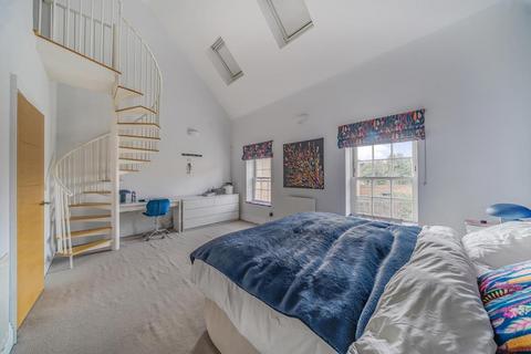 undefined, Ashridge Close,  Finchley,  N3