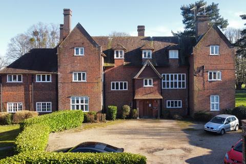 1 bedroom serviced apartment to rent, Hunt's Lane, Taplow, Maidenhead