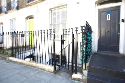 3 bedroom duplex to rent, Acton Street, WC1X9LX