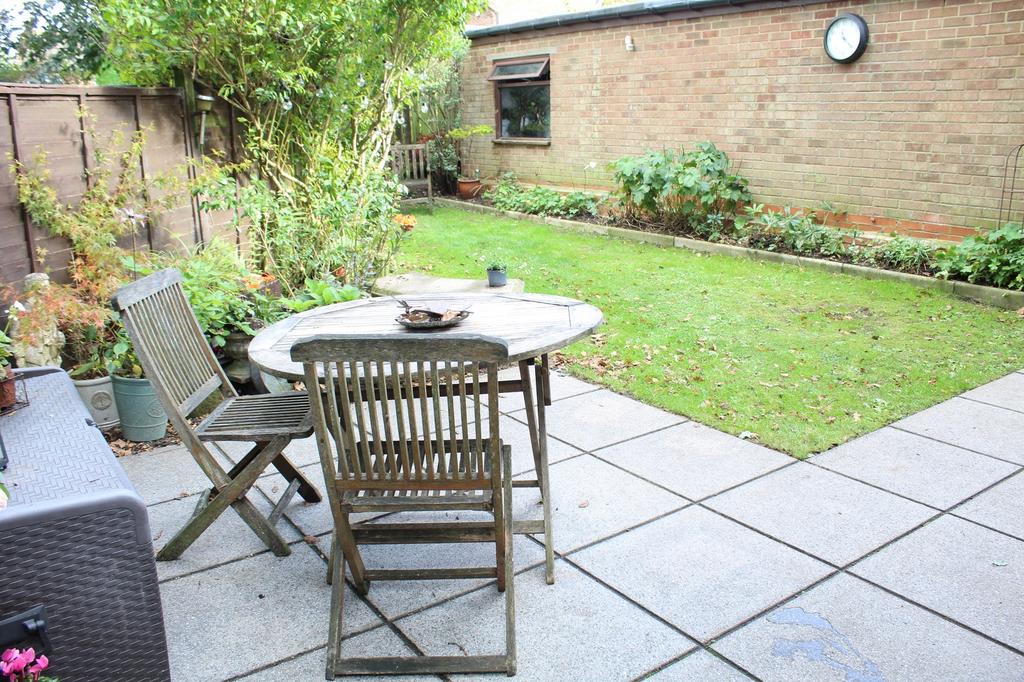 Outside Picture 3