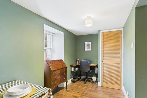 2 bedroom flat for sale, Grey Row, Ruthvenfield PH1