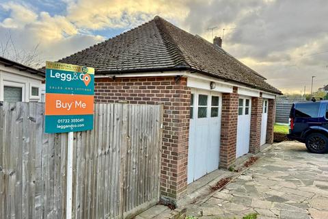 3 bedroom semi-detached house for sale, Tubbenden Lane, Orpington, BR6