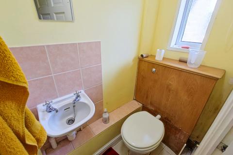 52 Maxey Road, London, SE18 7ET