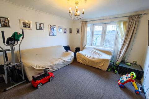 52 Maxey Road, London, SE18 7ET