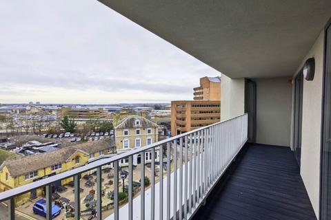 3 bedroom apartment for sale, Junction Court, 9 Station Road, Watford, Hertfordshire