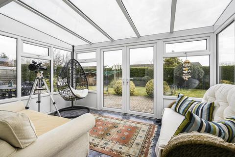 2 Browning Drive, Bicester, OX26 2XH