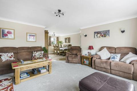 2 Browning Drive, Bicester, OX26 2XH