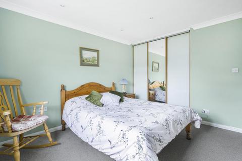 2 Browning Drive, Bicester, OX26 2XH