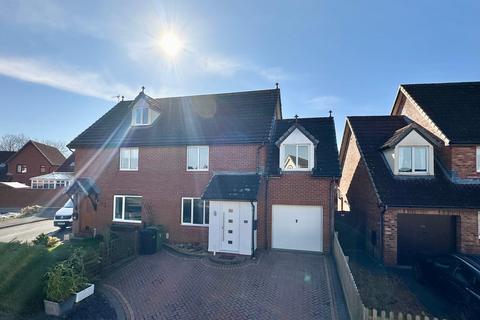 3 bedroom semi-detached house for sale, Oulton Avenue, Belmont, Hereford, HR2