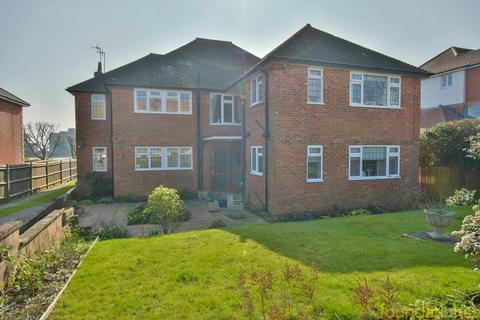 2 bedroom flat for sale, 19a Cooden Drive, Bexhill-on-Sea, TN39