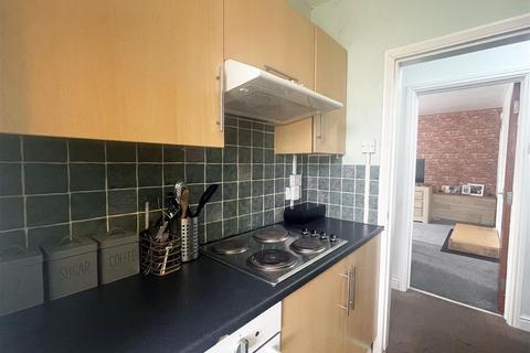 1 bedroom flat to rent, Infirmary Road, Chesterfield S41