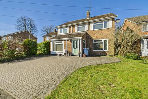 Oaktree Close, Penn