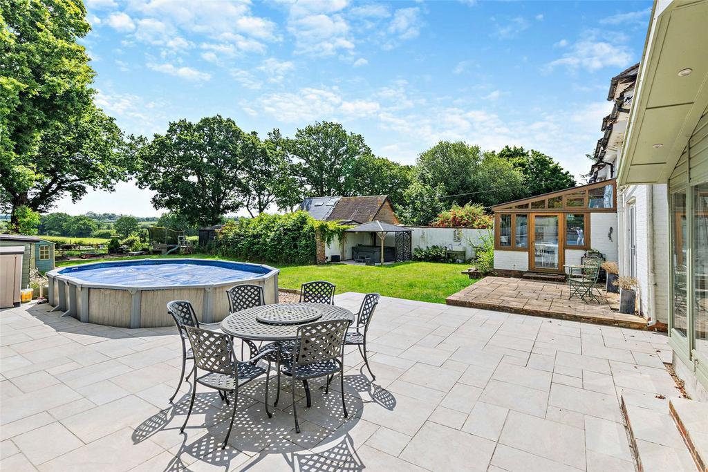 Garden &amp; Terrace