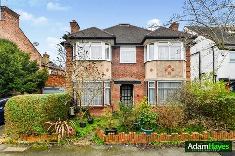 3 bedroom maisonette for sale, Fallow Court Avenue, London N12