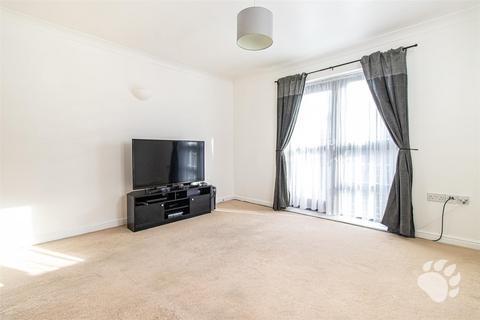 2 bedroom flat for sale, Redshank Close, Basildon SS14