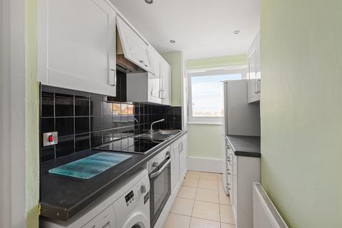 1 bedroom flat for sale, Este Road, London SW11