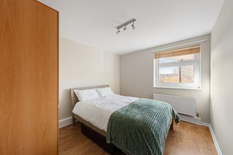 1 bedroom flat for sale, Este Road, London SW11