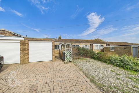 3 bedroom semi-detached bungalow for sale, St. Laurence Avenue, Brundall, Norwich