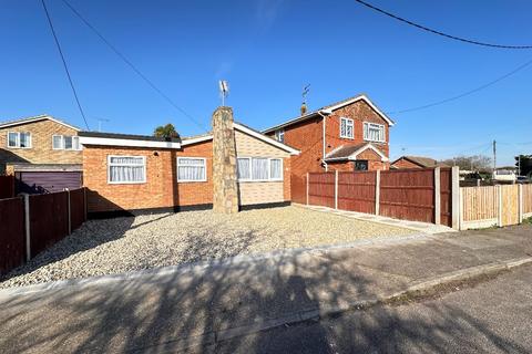 2 bedroom bungalow for sale, Hindles Road, Canvey Island