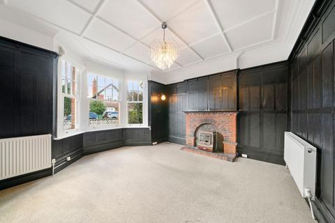 4 bedroom detached house to rent, Lower Green Road, Esher, KT10