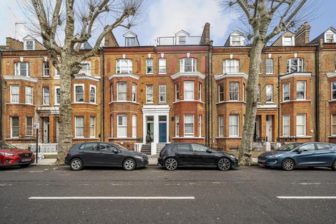 3 bedroom flat for sale, Randolph Avenue, Maida Vale