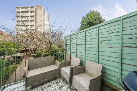 3 bedroom flat for sale, Randolph Avenue, Maida Vale