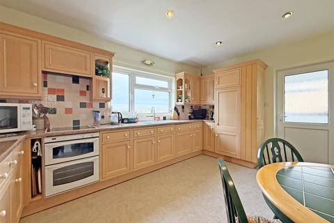 3 bedroom detached bungalow for sale, Hexham Way, Shrewsbury