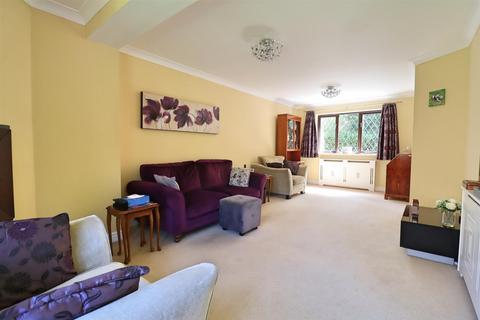 6 bedroom detached house for sale, Timbers Close, Great Notley, Braintree