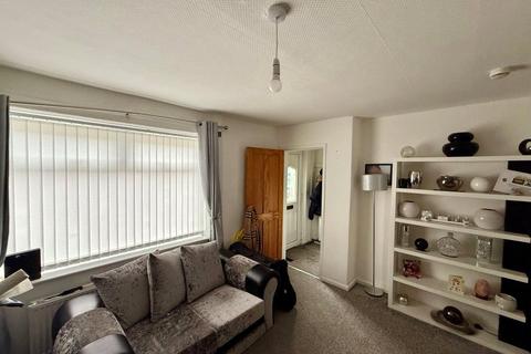 3 bedroom semi-detached house for sale, Thornton Road, Brighouse, West Yorkshire, HD6