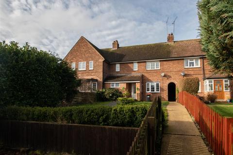 3 bedroom terraced house to rent, Pitcher Lane, Loughton