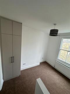 3 bedroom flat to rent, Holland Road, London