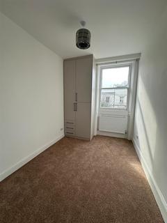 3 bedroom flat to rent, Holland Road, London