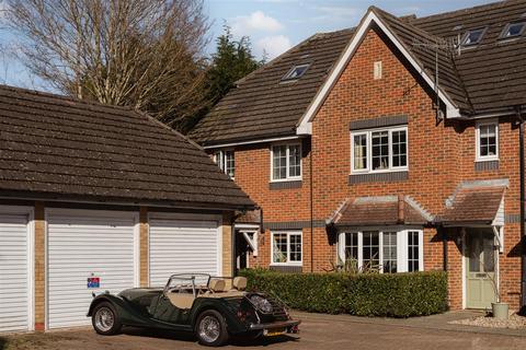 5 bedroom terraced house for sale, Tilers Close, South Merstham