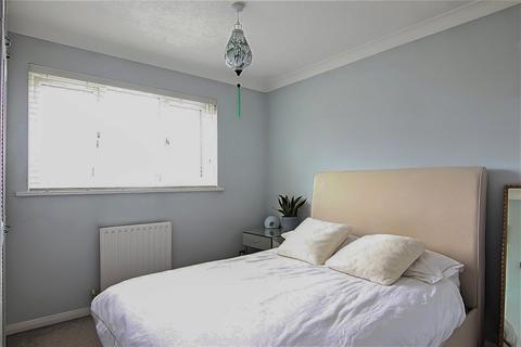 2 bedroom house for sale, Biscay Close, Littlehampton, West Sussex, BN17