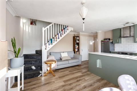 12 Biscay Close, Littlehampton, BN17 6SW
