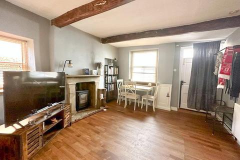 2 bedroom end of terrace house for sale, St. Johns Street, Silsden