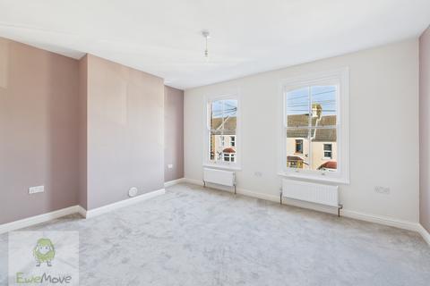 19 Gordon Road, Rochester, ME2 3HG