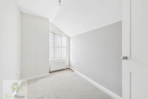 19 Gordon Road, Rochester, ME2 3HG