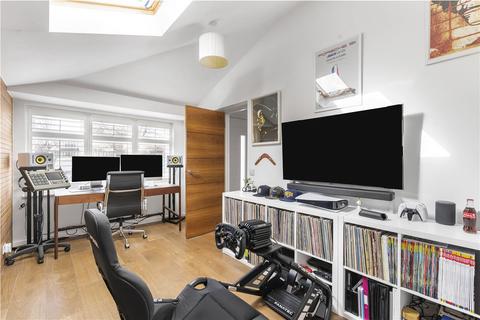 8 Sackville Avenue, Bromley, BR2 7JT