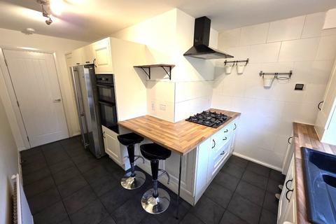 2 bedroom flat to rent, Springbank Street, City Centre, Aberdeen, AB11