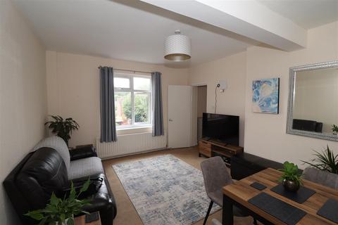 1 bedroom apartment to rent, Park Road, Kenilworth