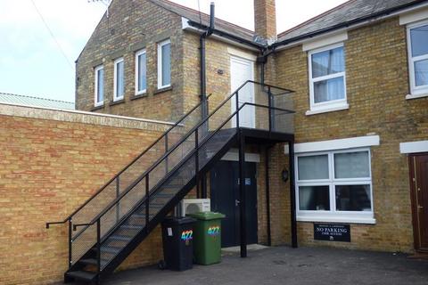 1 bedroom flat to rent, Loose Road, Maidstone, Kent, ME15 9TX