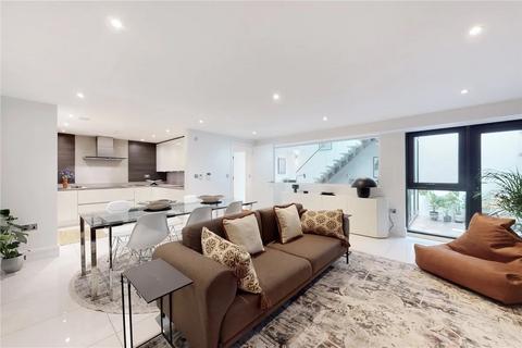 3 bedroom mews for sale, Whittlebury Mews, London NW1