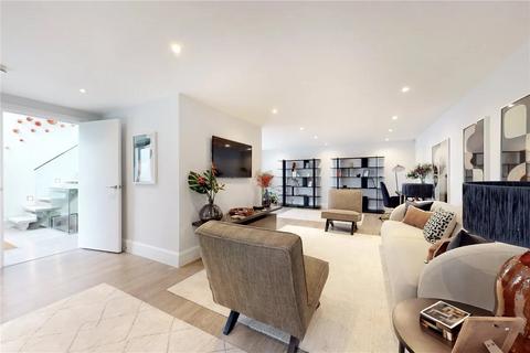 3 bedroom mews for sale, Whittlebury Mews, London NW1