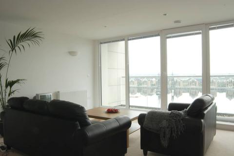 2 bedroom flat to rent, Adriatic Apartments, Royal Docks, London, E16