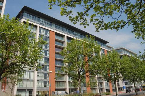 2 bedroom flat to rent, Adriatic Apartments, Royal Docks, London, E16