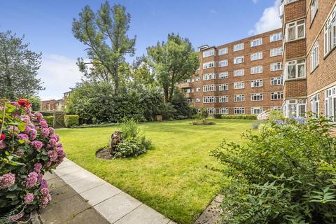 3 bedroom flat for sale, Kingston Hill, Kingston upon Thames