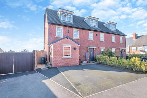 3 bedroom townhouse for sale, Windmill Close, Sutton-in-Ashfield