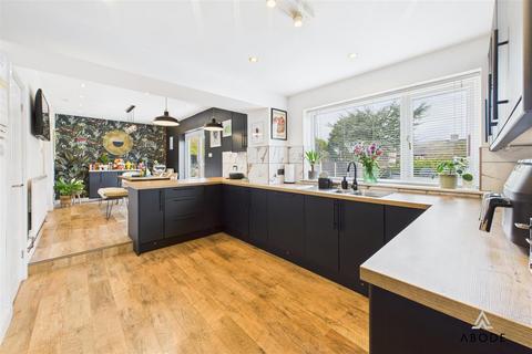 4 Keeling Road, Cheadle, Stoke-on-trent, ST10 1HB